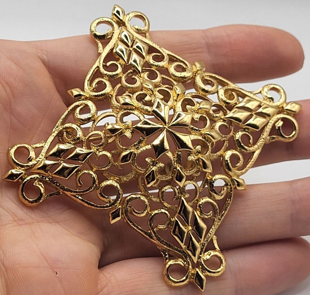 Monet Vintage Gold Tone Filigree Brooch Pin Diamond Shaped Intricate Openwork